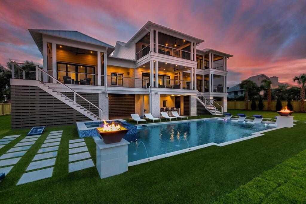 New Waterfront Home With Deep Water Dock アイルオブパームズ エクステリア 写真