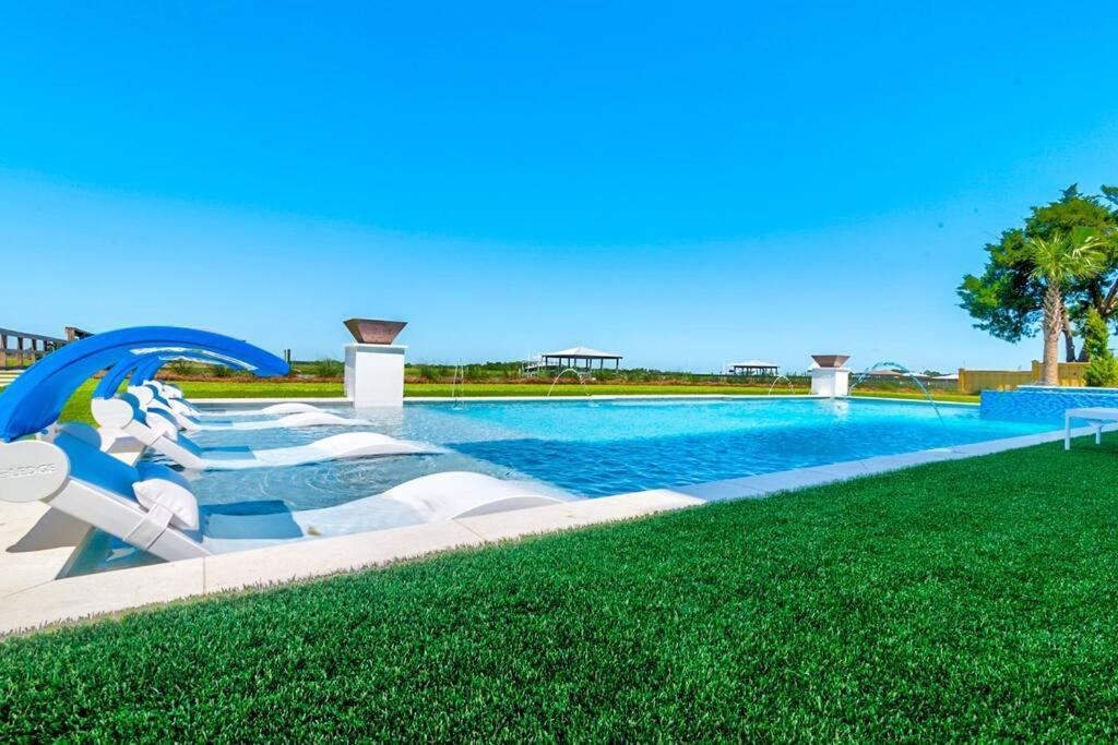 New Waterfront Home With Deep Water Dock アイルオブパームズ エクステリア 写真