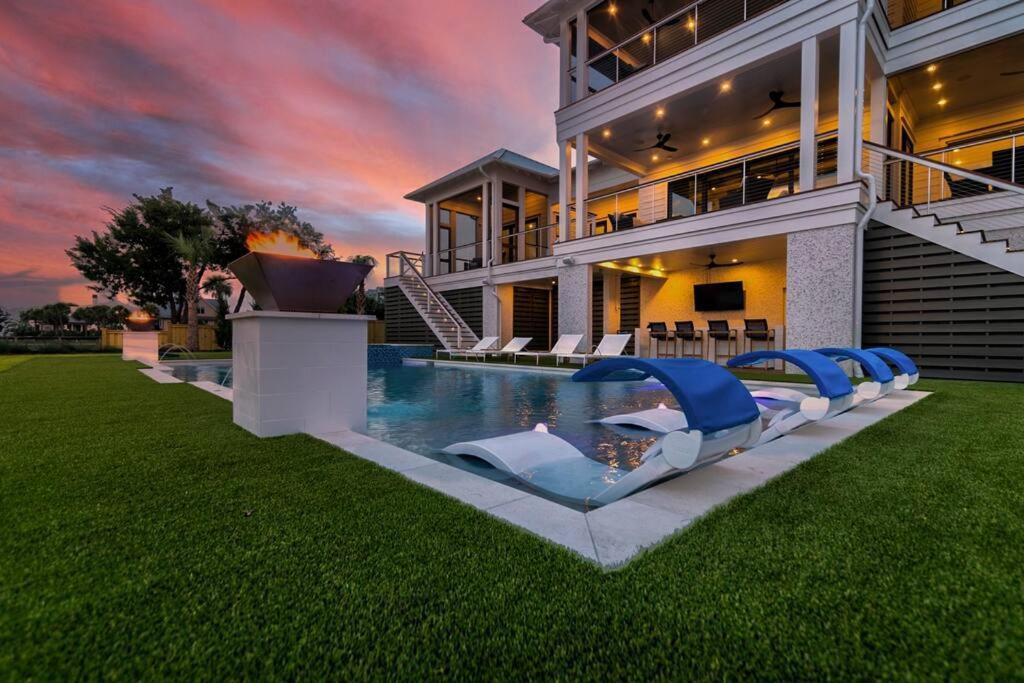 New Waterfront Home With Deep Water Dock アイルオブパームズ エクステリア 写真