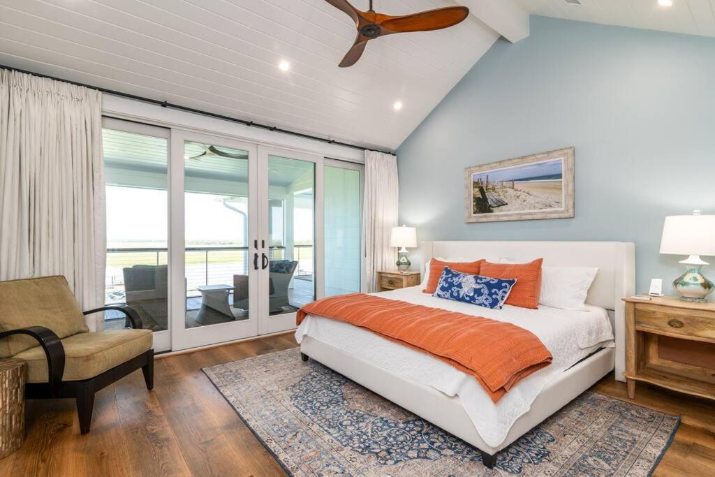 New Waterfront Home With Deep Water Dock アイルオブパームズ エクステリア 写真