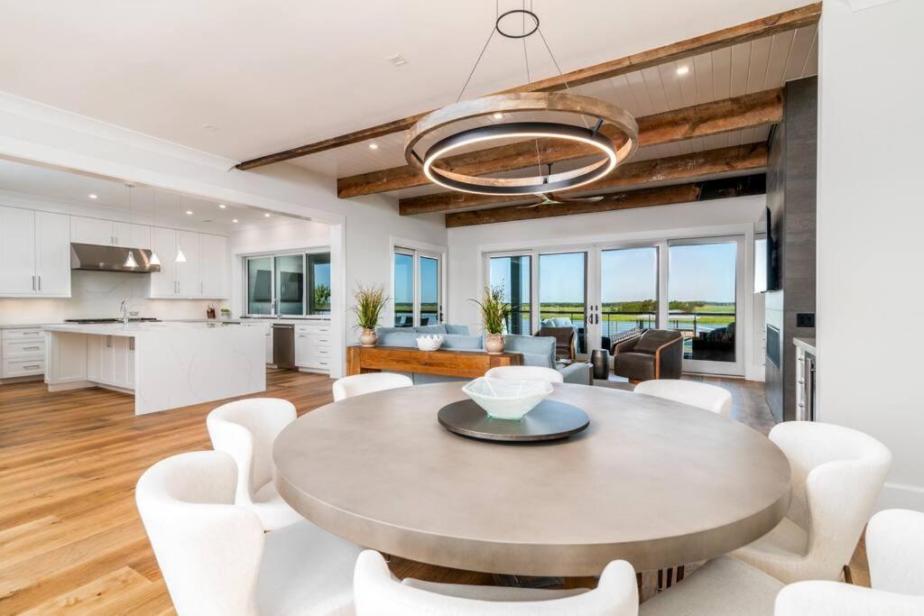 New Waterfront Home With Deep Water Dock アイルオブパームズ エクステリア 写真