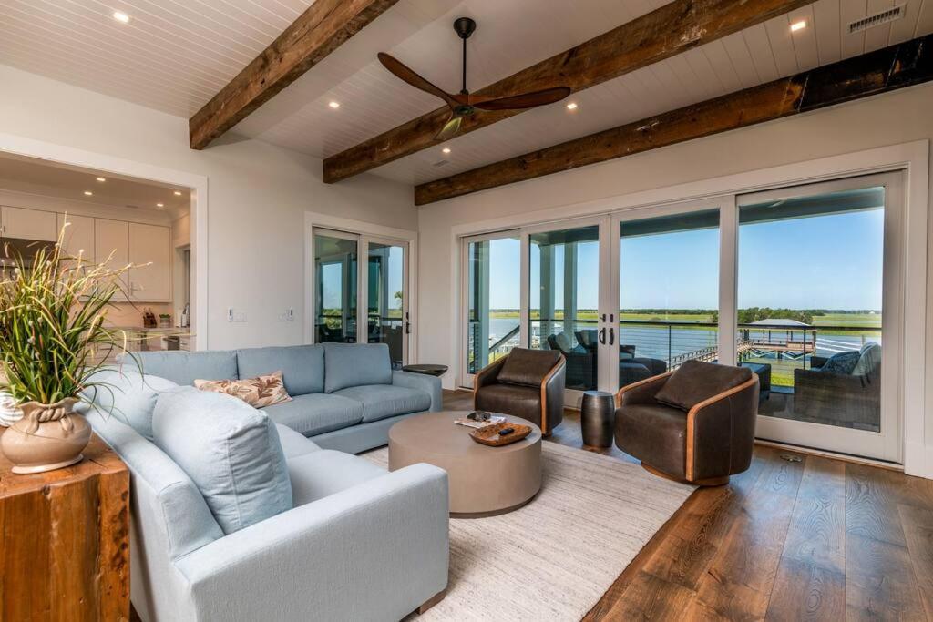 New Waterfront Home With Deep Water Dock アイルオブパームズ エクステリア 写真