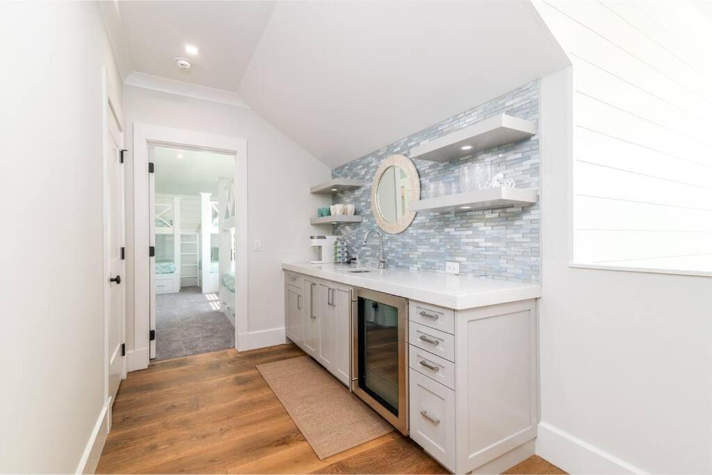 New Waterfront Home With Deep Water Dock アイルオブパームズ エクステリア 写真